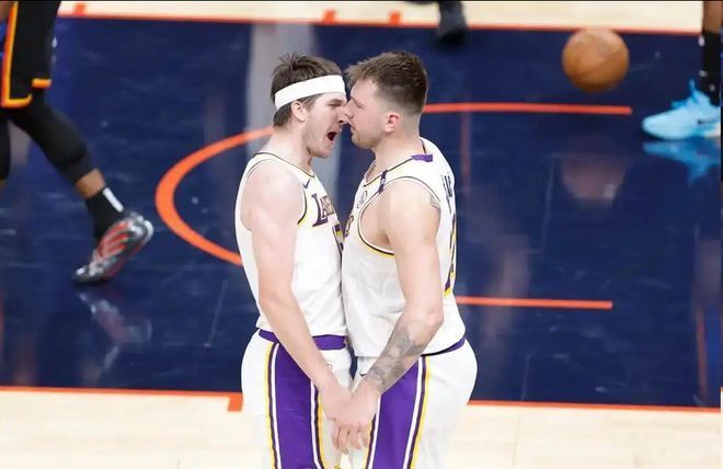 乎相同的球, 他们都有各