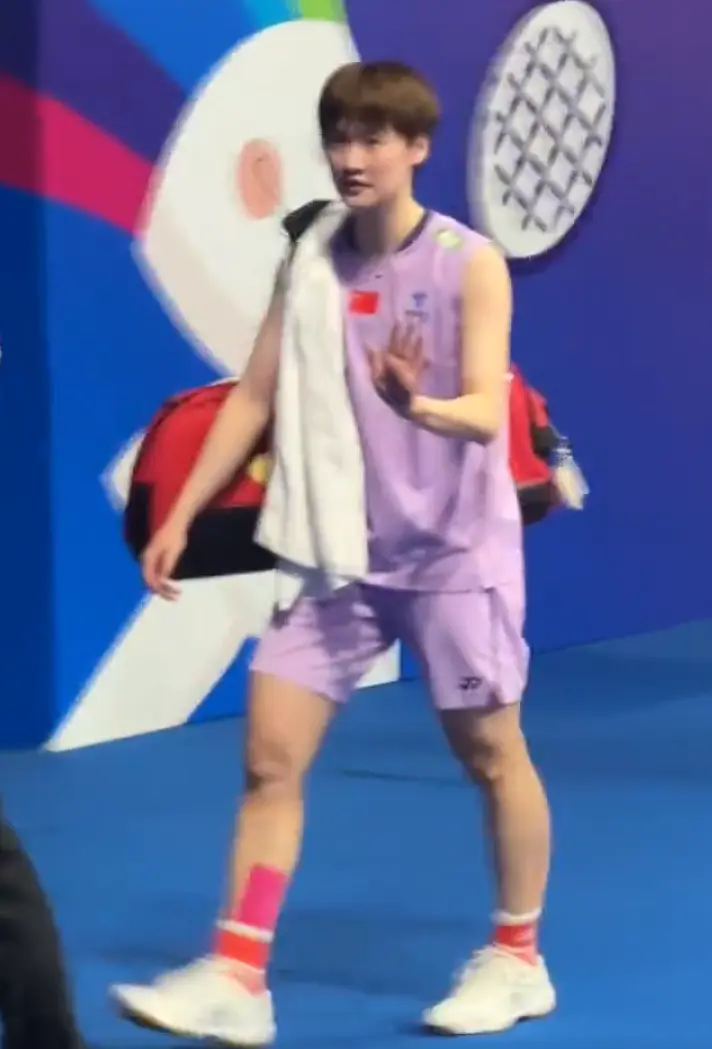 但韩悦面对, alt 但韩悦面对, alt